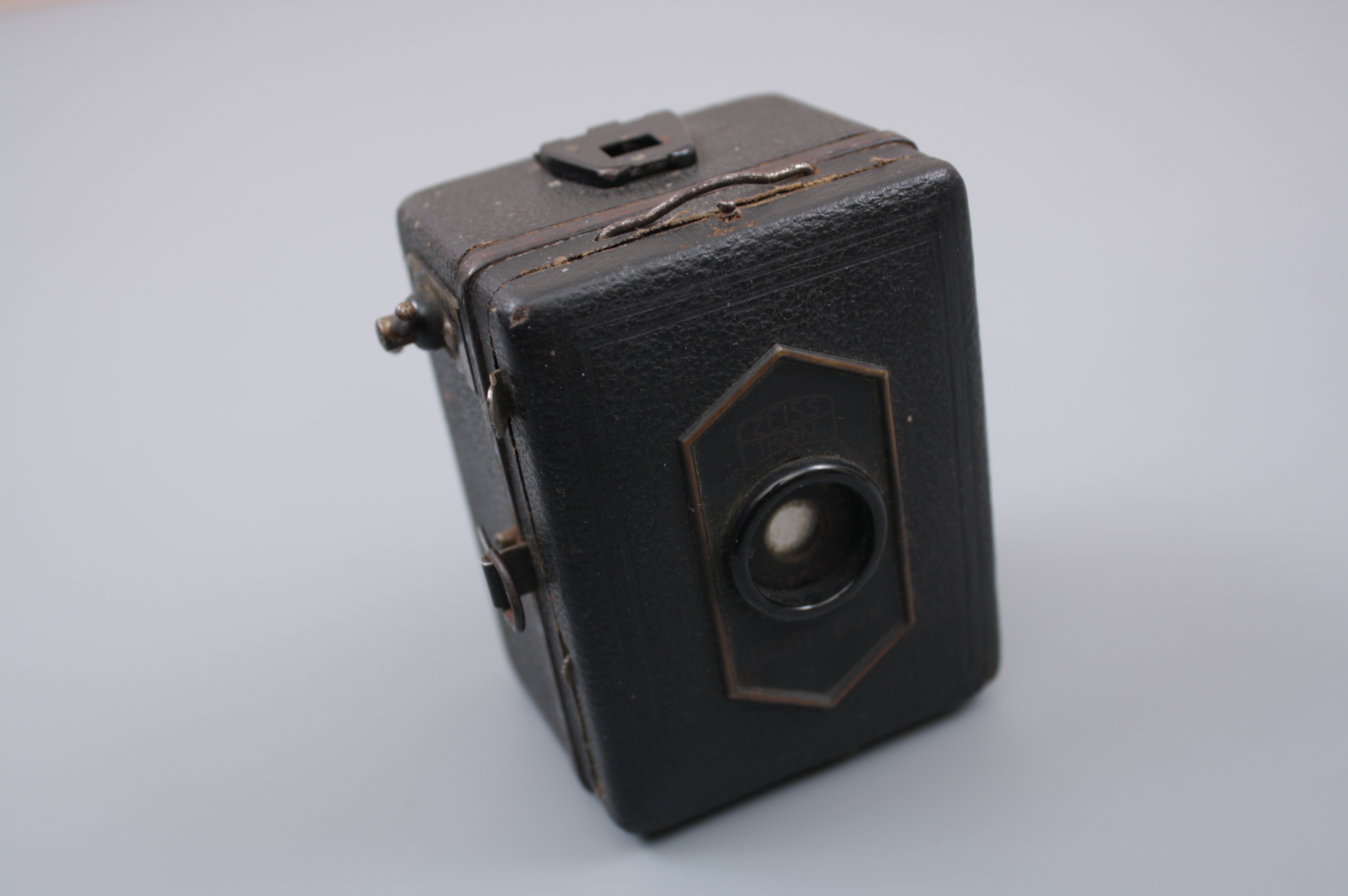 Фотоаппарат ZEISS IKON Baby Box 1920-е гг., Германия. 